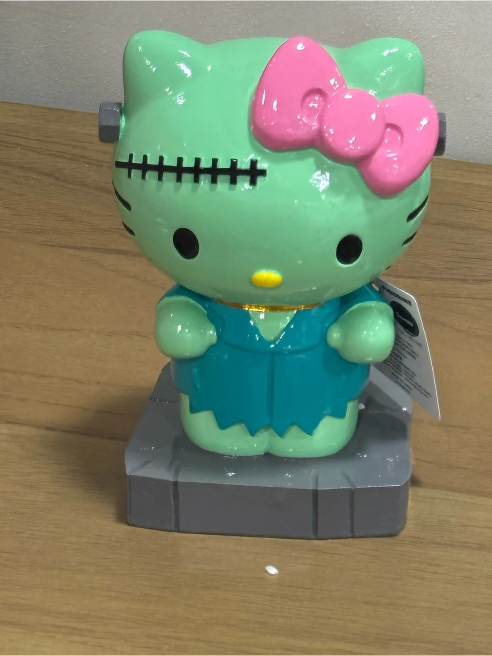 Hello Kitty Mint Green Figurine with Pink Bow - Hello Kitty Home Accent